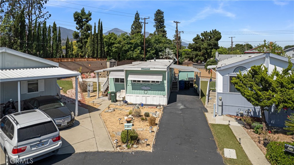 301 E Foothill Boulevard 28