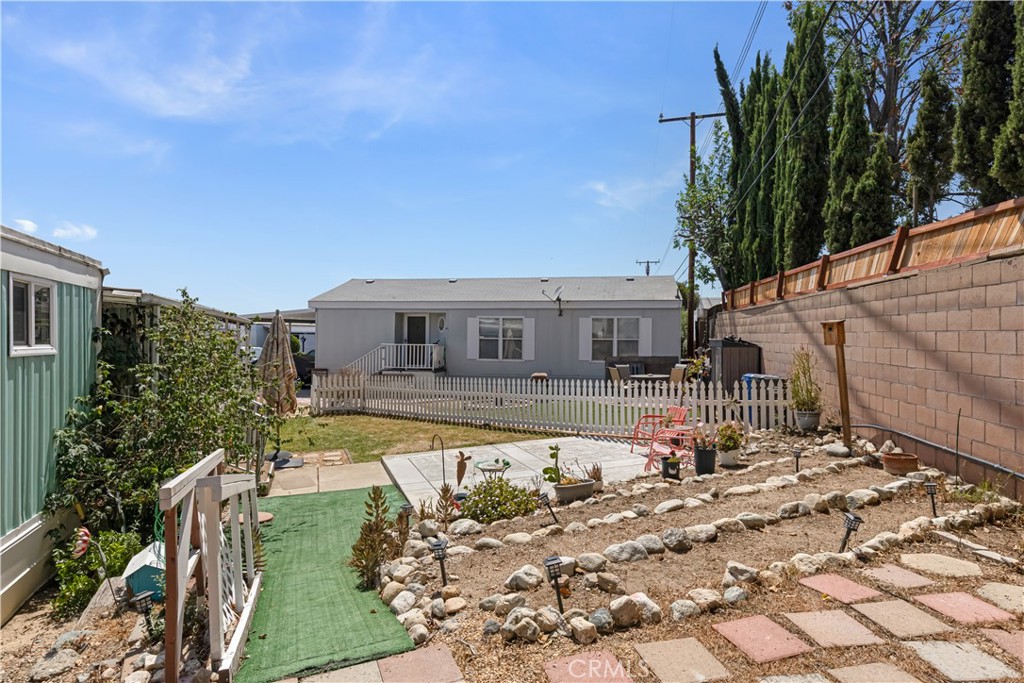 301 E Foothill Boulevard 28