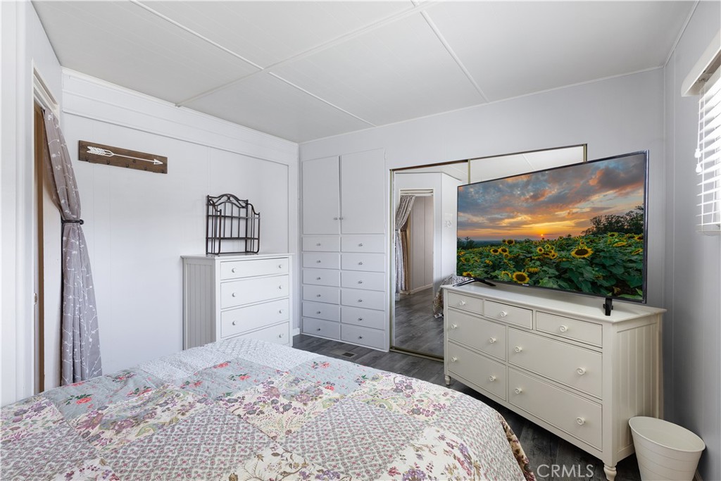 301 E Foothill Boulevard 28