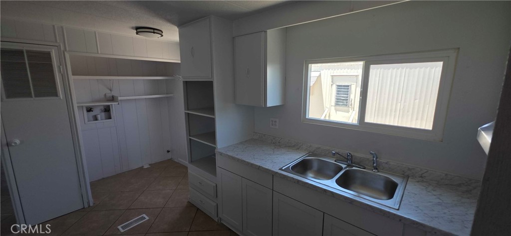 16473 Green Tree Boulevard 25