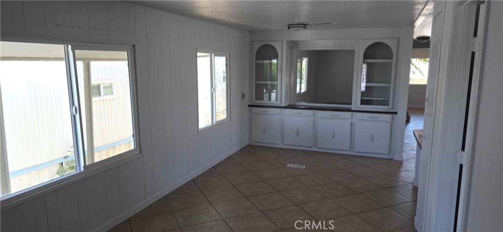 16473 Green Tree Boulevard 25