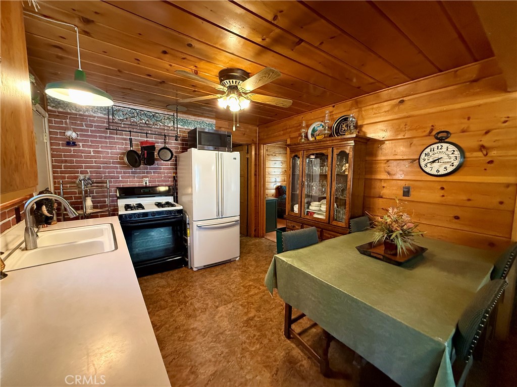 524 Fir Drive