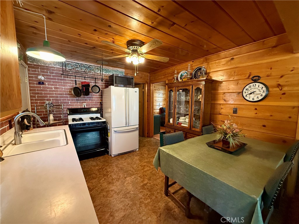 524 Fir Drive