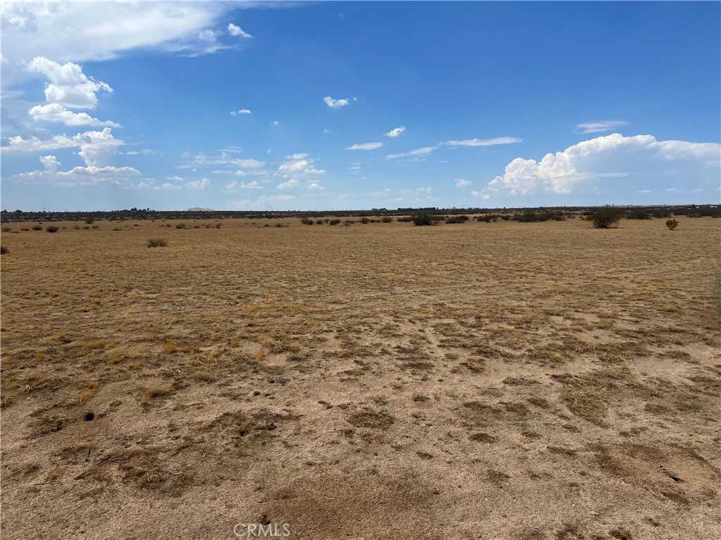 215 Cor Lancaster Blvd/215 Ste