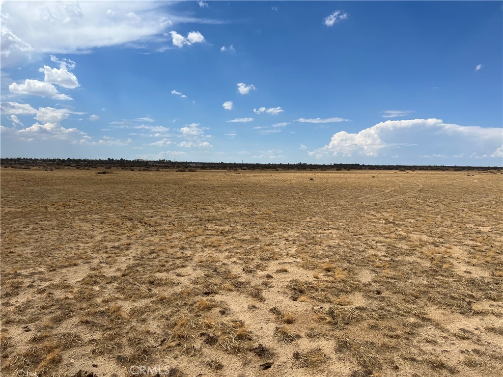 215 Cor Lancaster Blvd/215 Ste