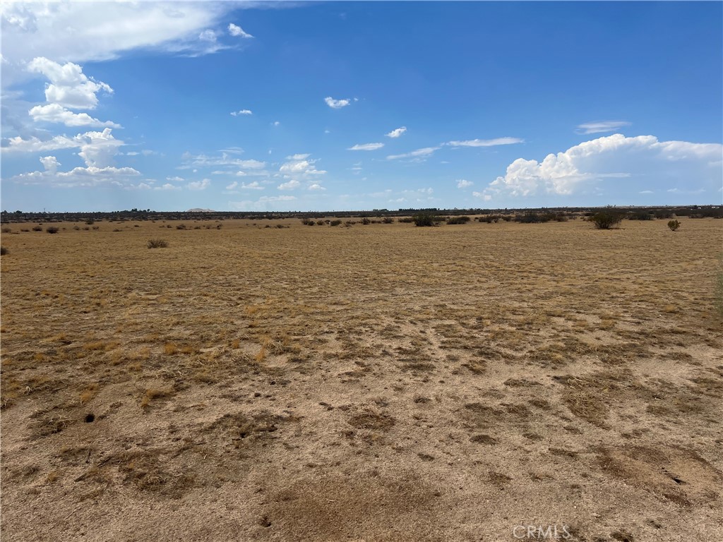 215 Cor Lancaster Blvd/215 Ste