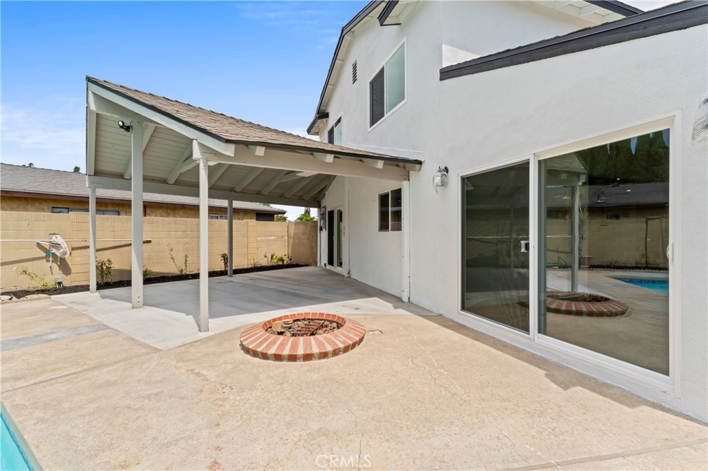 817 S Plymouth Place