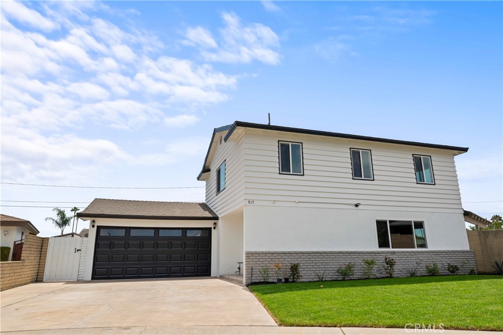 817 S Plymouth Place