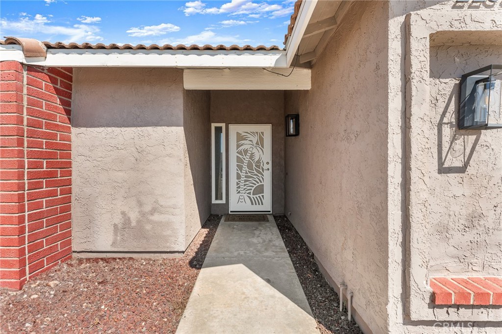 22658 Canyon Lake Drive N