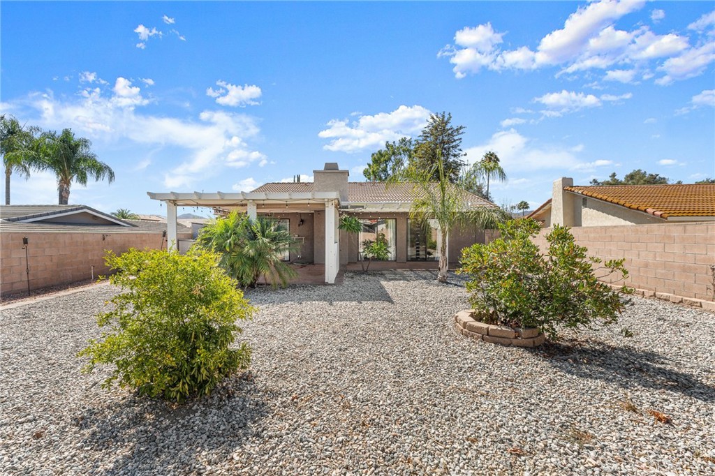 22658 Canyon Lake Drive N