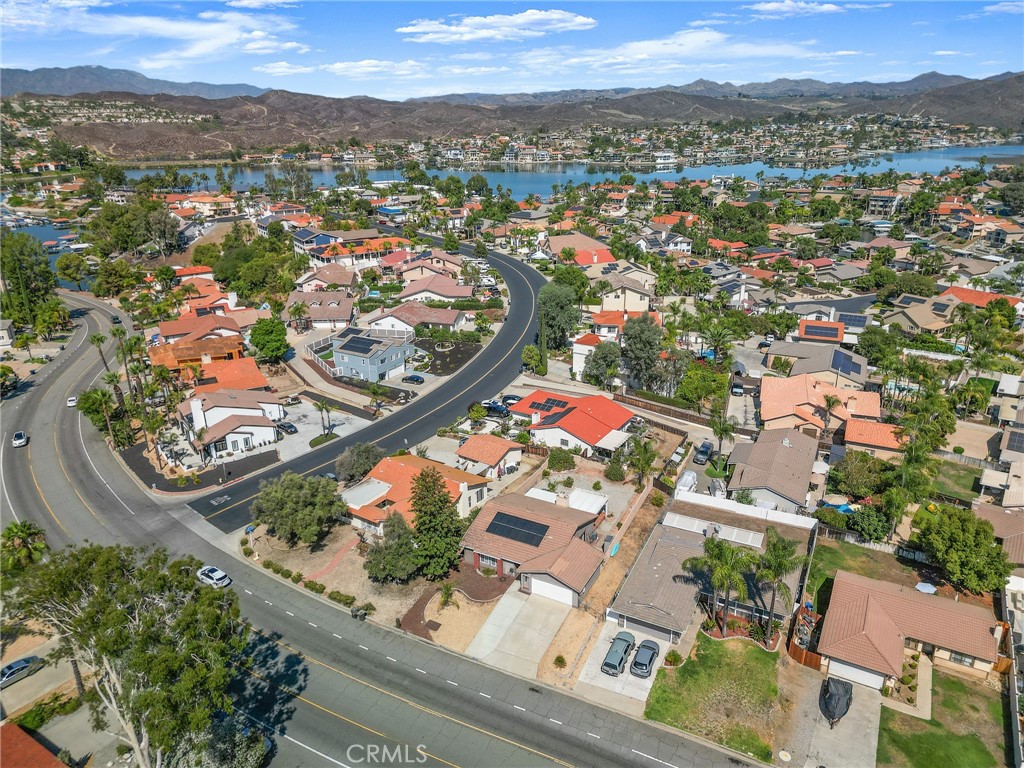 22658 Canyon Lake Drive N