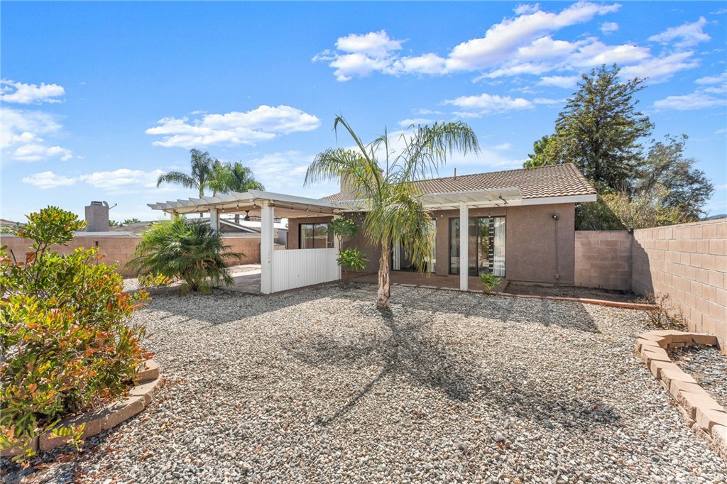 22658 Canyon Lake Drive N