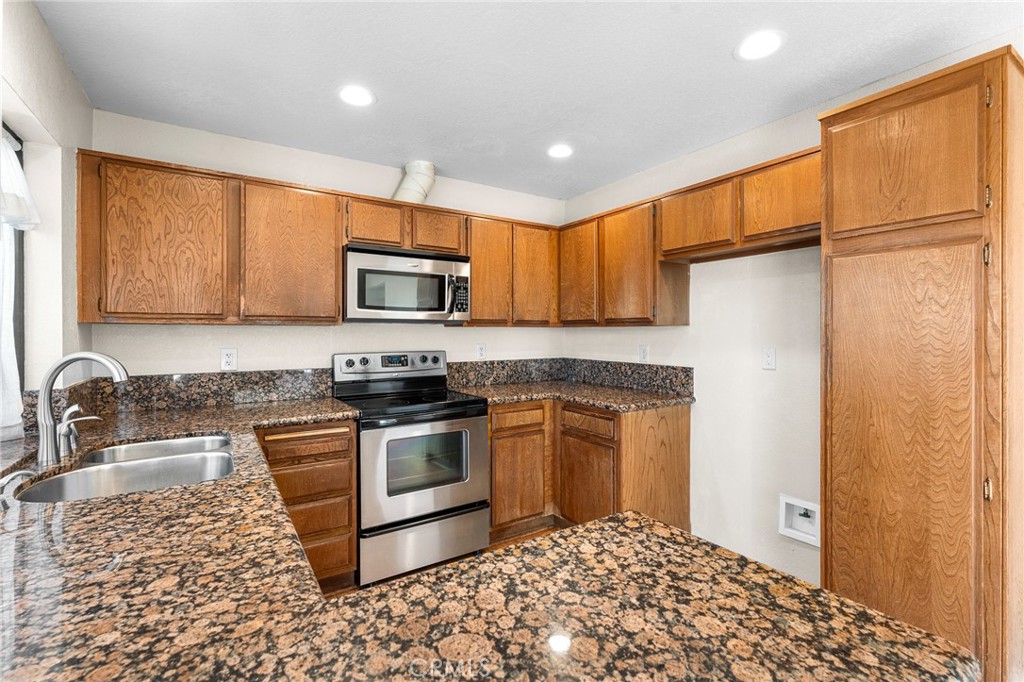 22658 Canyon Lake Drive N