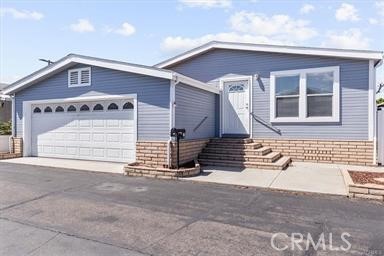 9080 Bloomfield Avenue 11