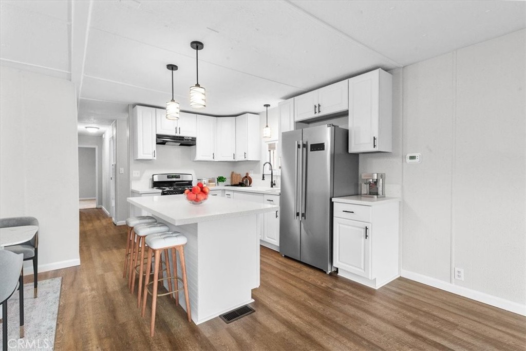 9080 Bloomfield Ave 79