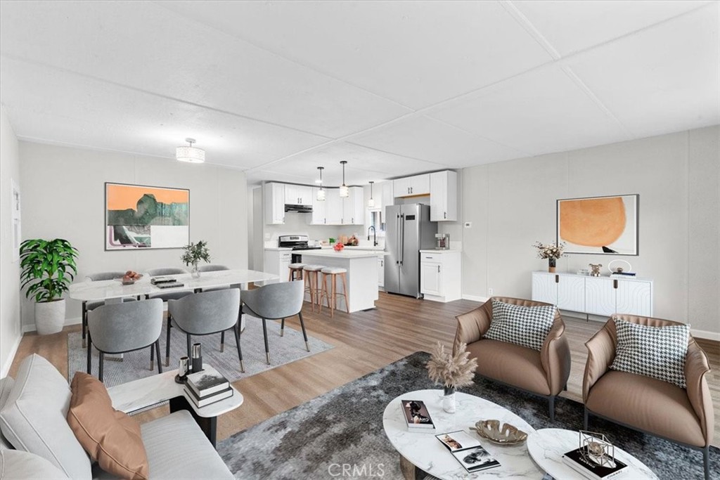 9080 Bloomfield Ave 79