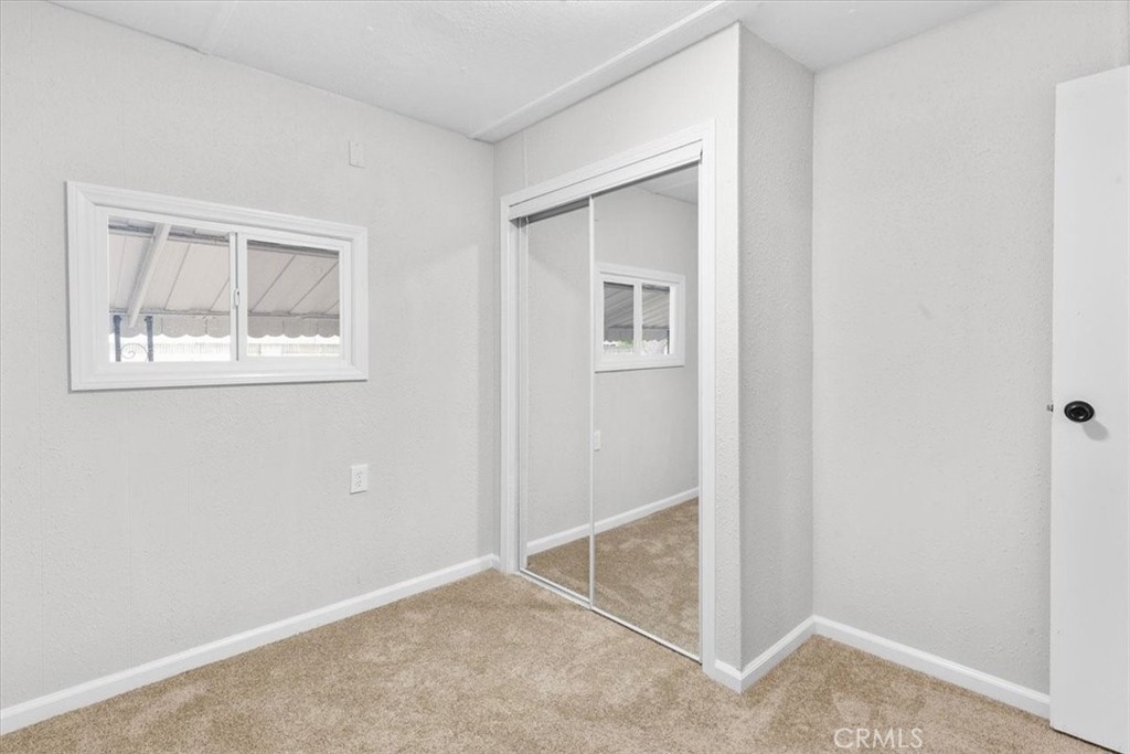 9080 Bloomfield Ave 79