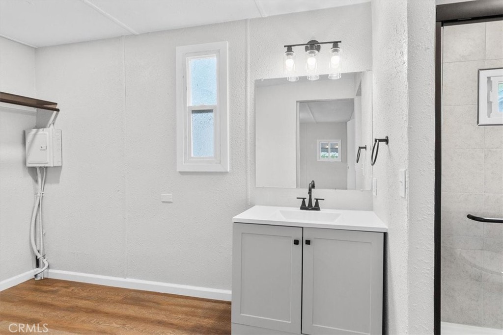 9080 Bloomfield Ave 79