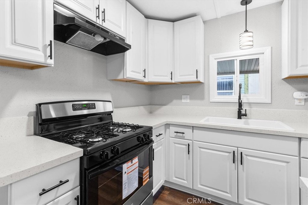 9080 Bloomfield Ave 79