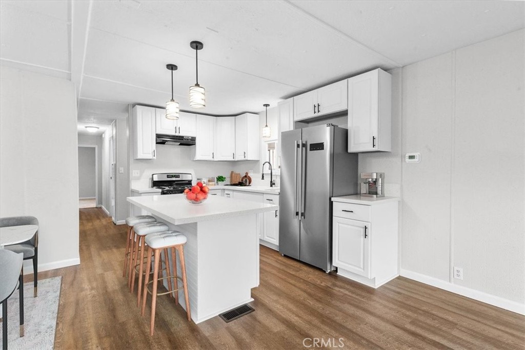 9080 Bloomfield Ave 79