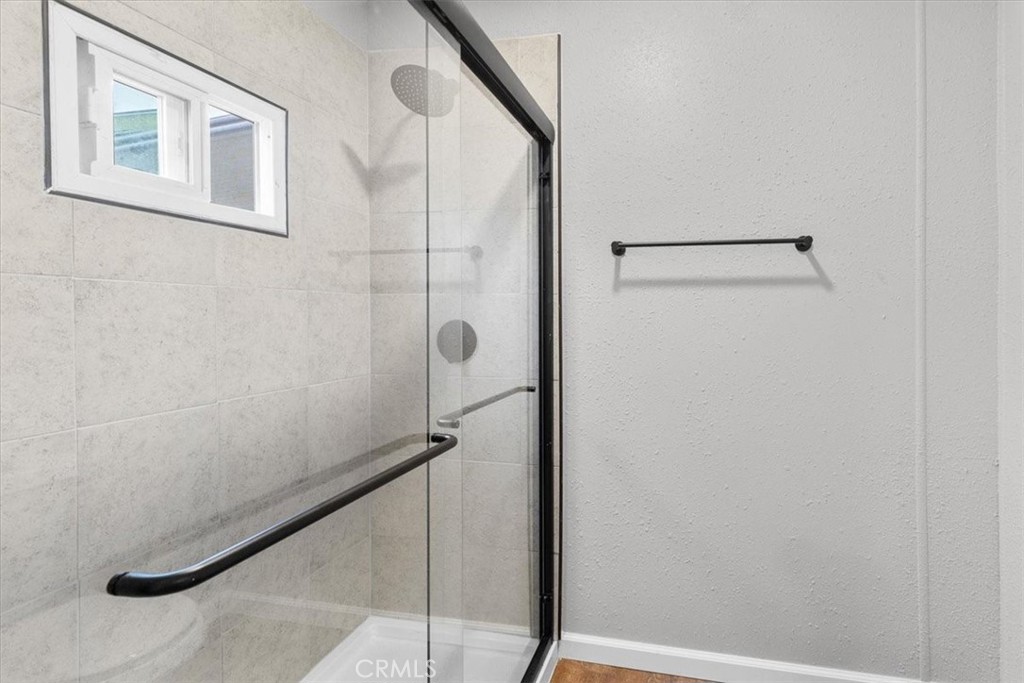 9080 Bloomfield Ave 79