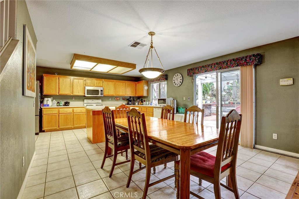1140 Tabitha Way