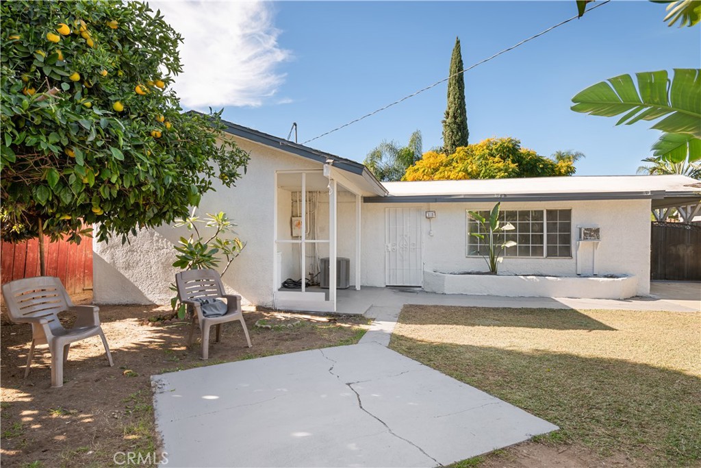 1314 S Mountain View