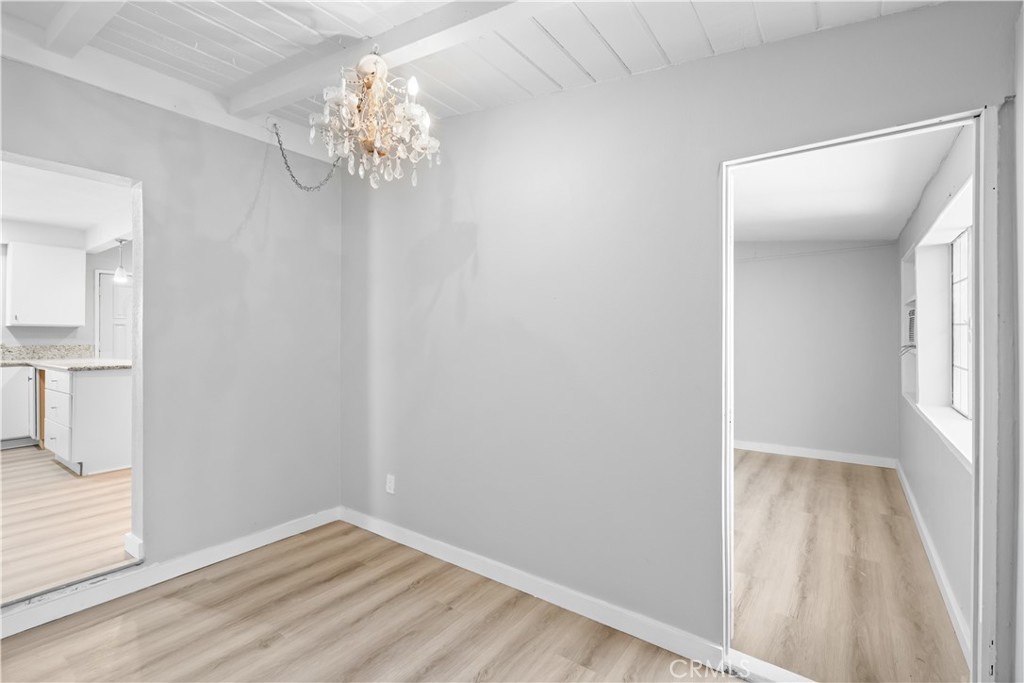 1314 S Mountain View