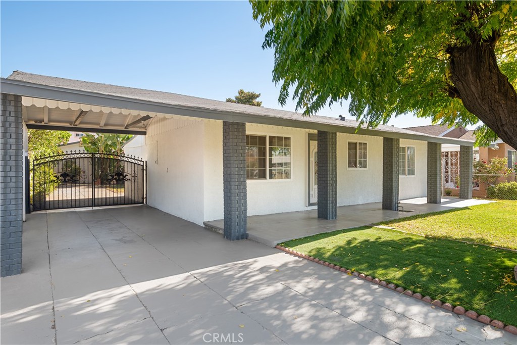 1314 S Mountain View