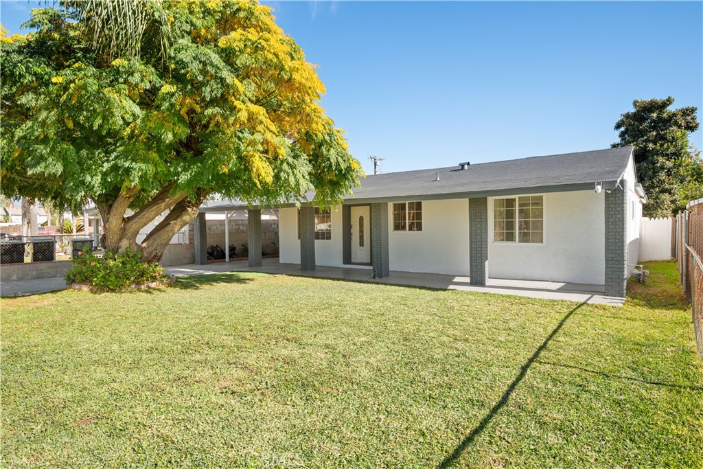 1314 S Mountain View
