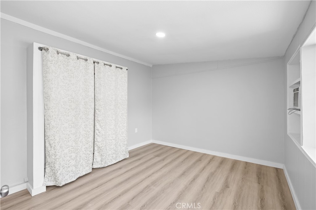 1314 S Mountain View