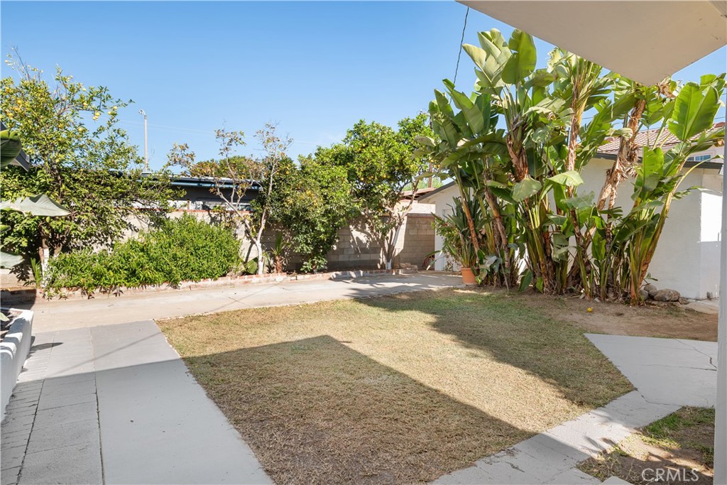 1314 S Mountain View