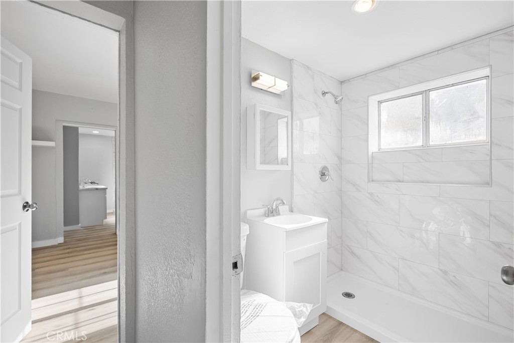 1314 S Mountain View