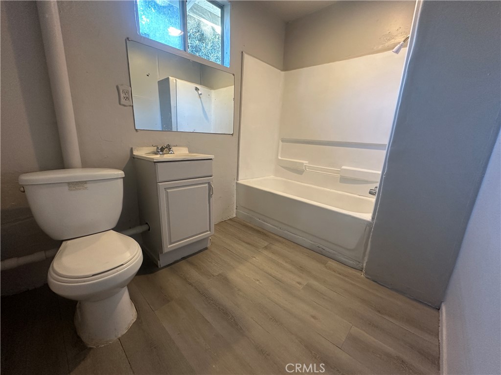 1314 S Mountain View