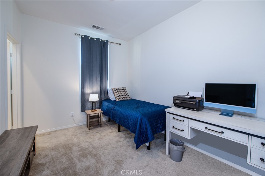 2888 E E Berry Loop Privado 44