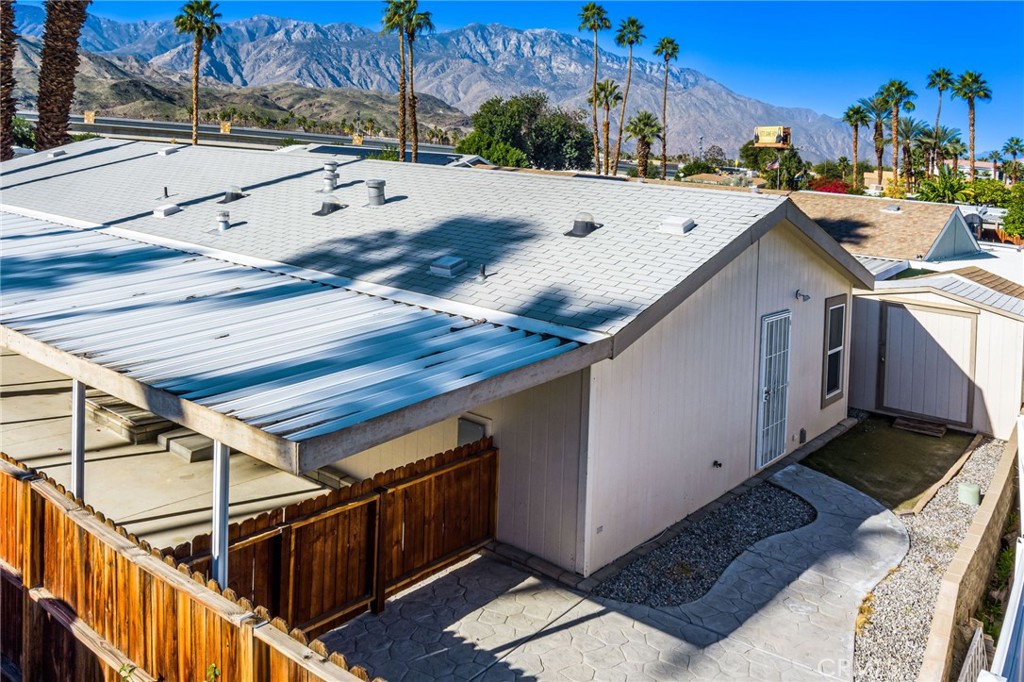 144 Estrada Way