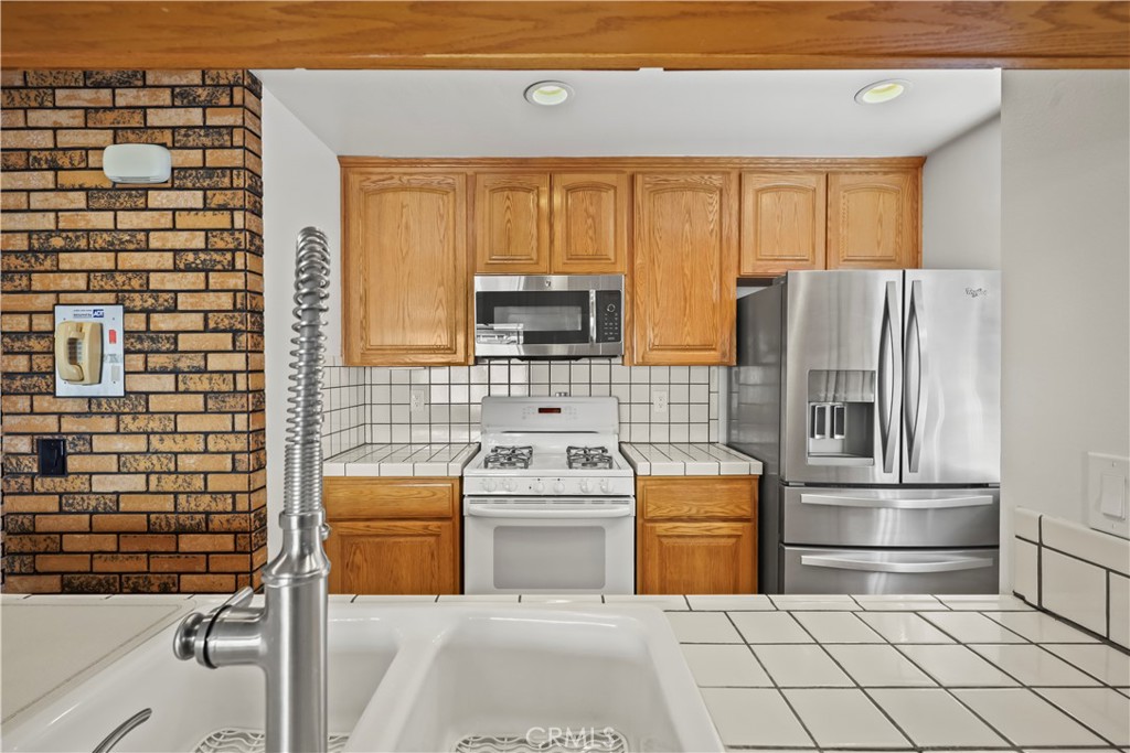 13325 Ashworth Street