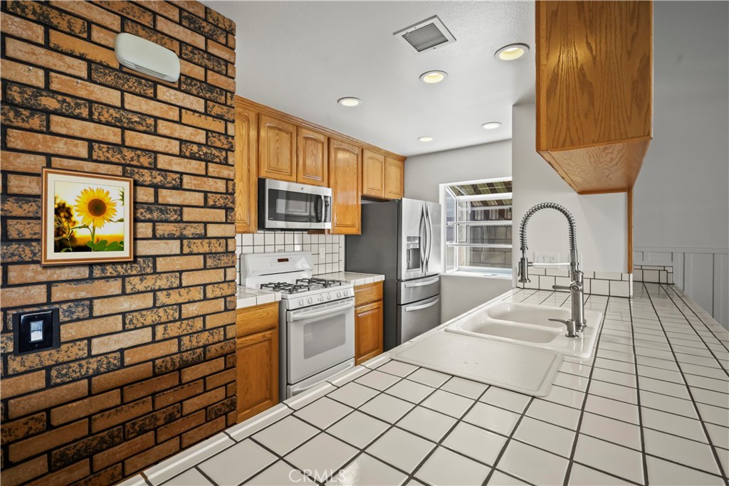 13325 Ashworth Street