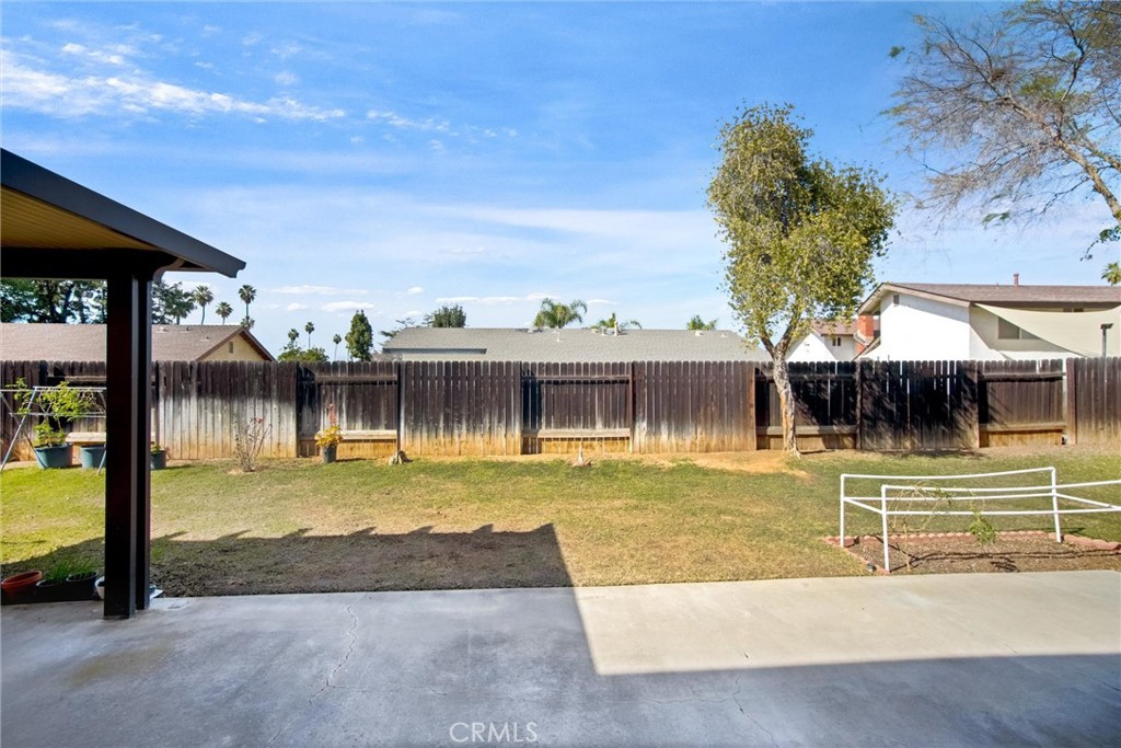 9545 Calle La Cuesta