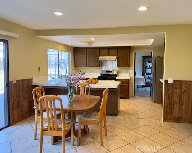 9545 Calle La Cuesta