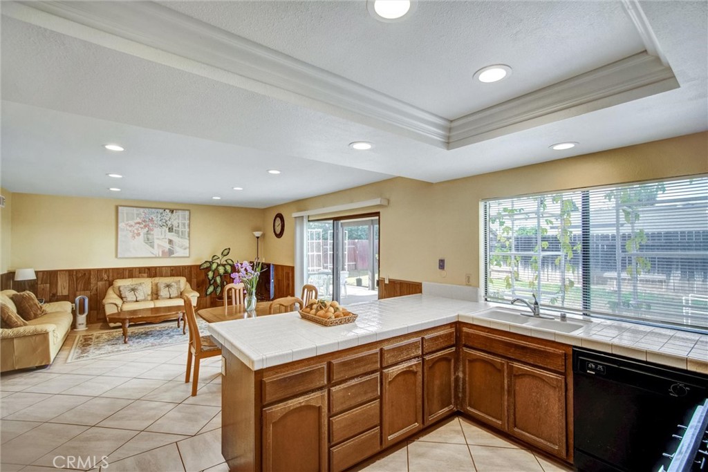 9545 Calle La Cuesta