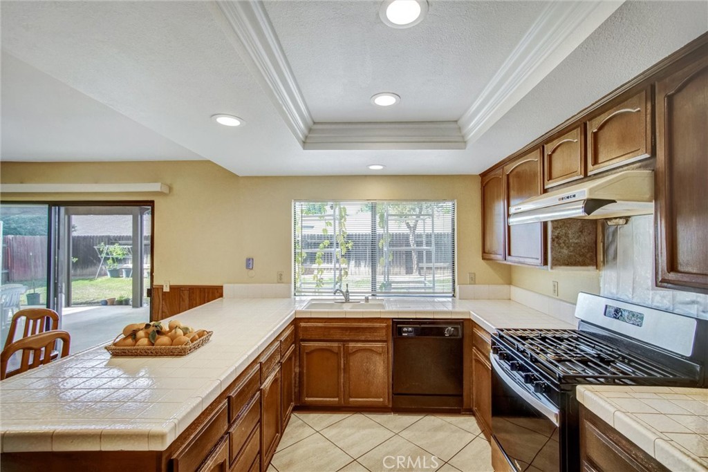 9545 Calle La Cuesta