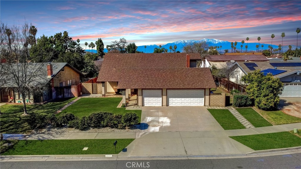 9545 Calle La Cuesta