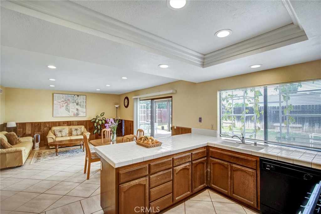 9545 Calle La Cuesta