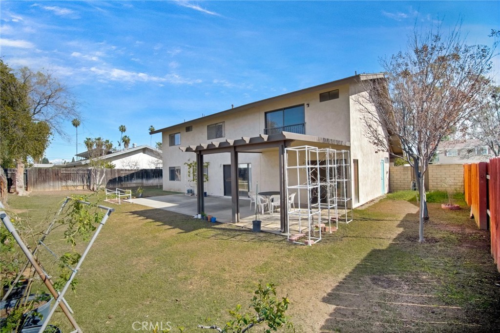 9545 Calle La Cuesta