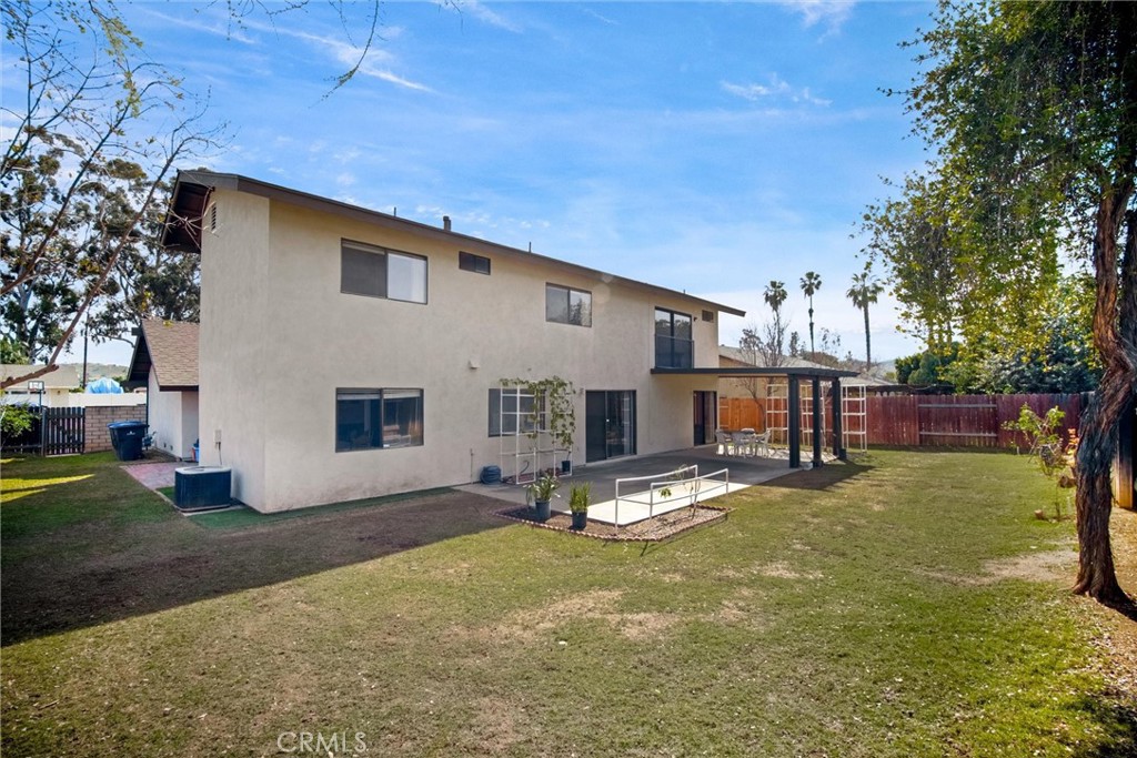 9545 Calle La Cuesta