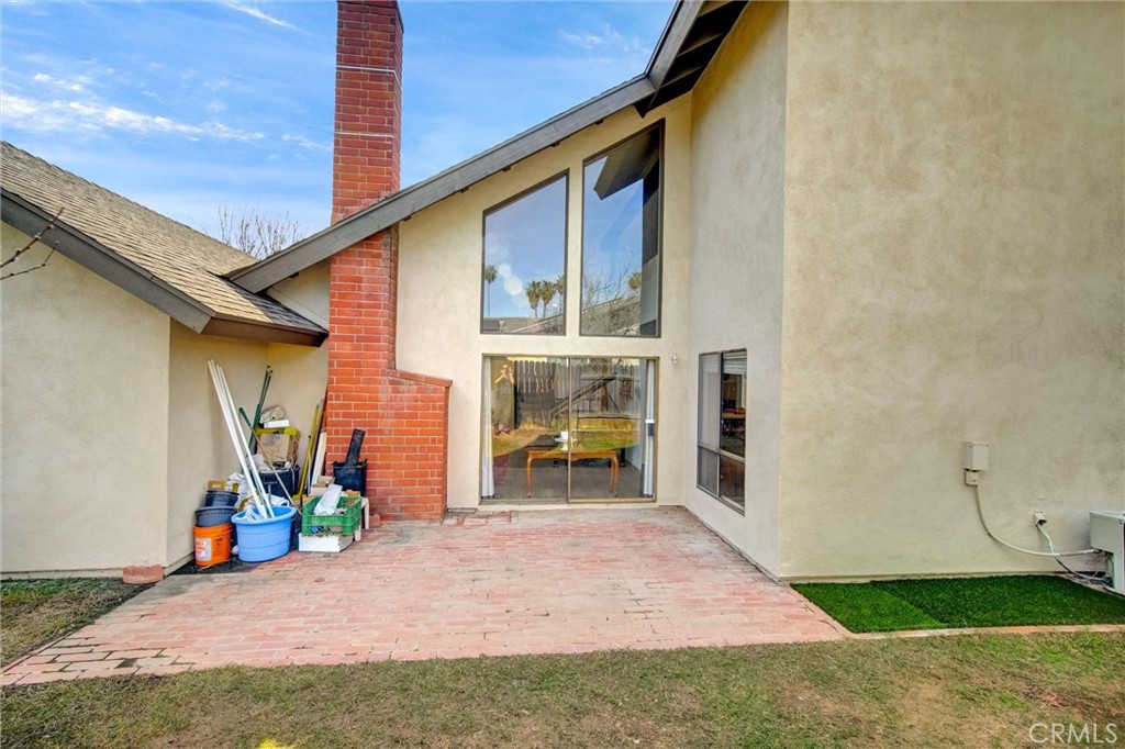 9545 Calle La Cuesta