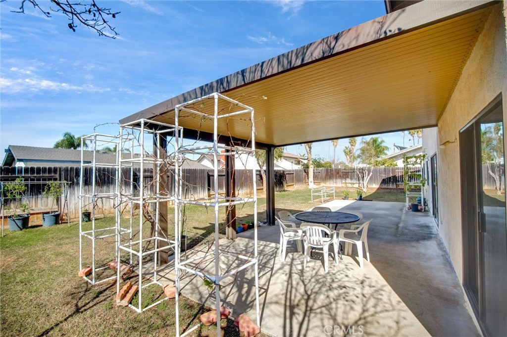 9545 Calle La Cuesta