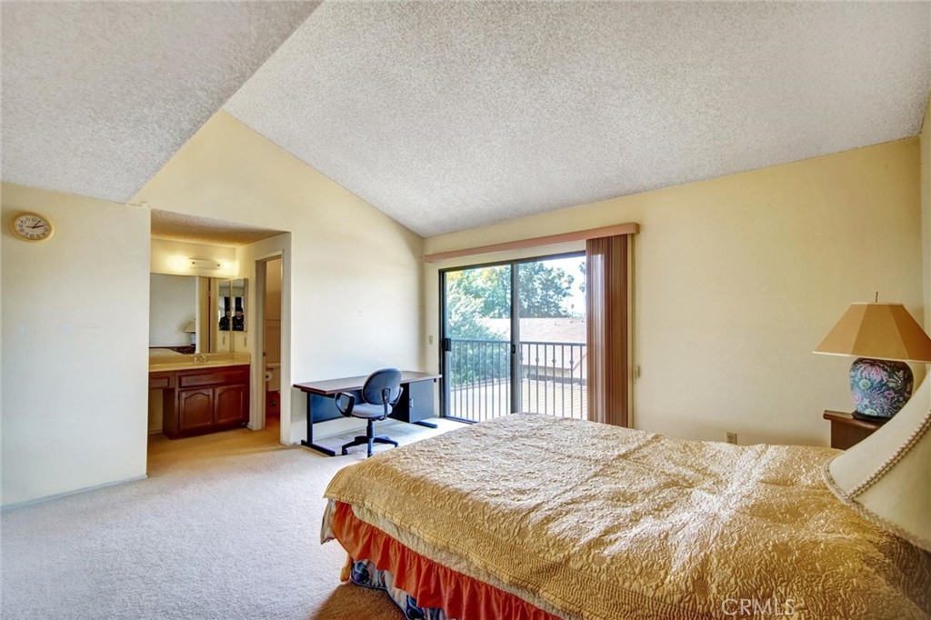 9545 Calle La Cuesta