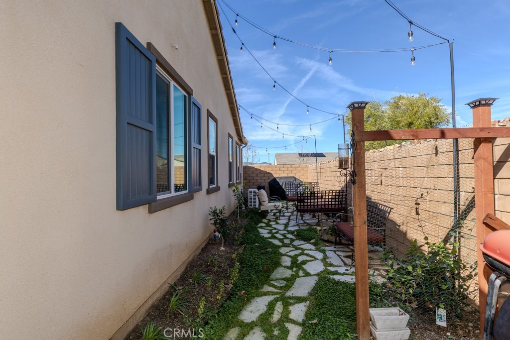 24123 E Beacon Court